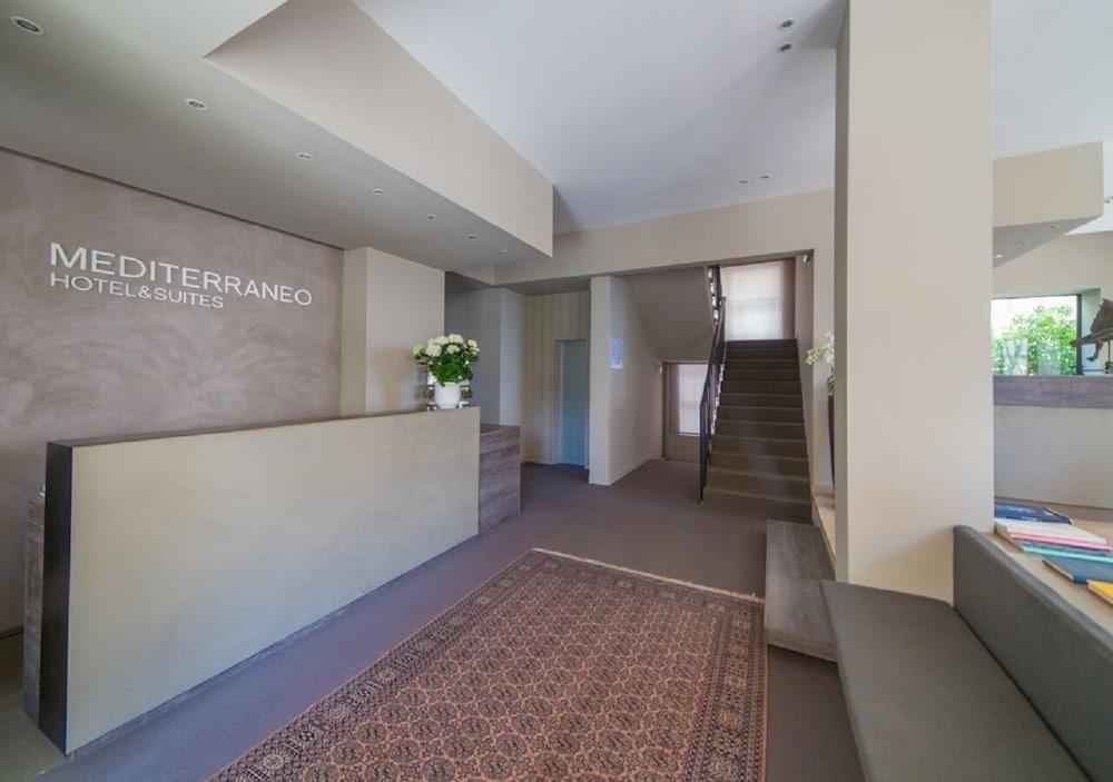 Mediterraneo Hotel & Suites Каттолика Экстерьер фото