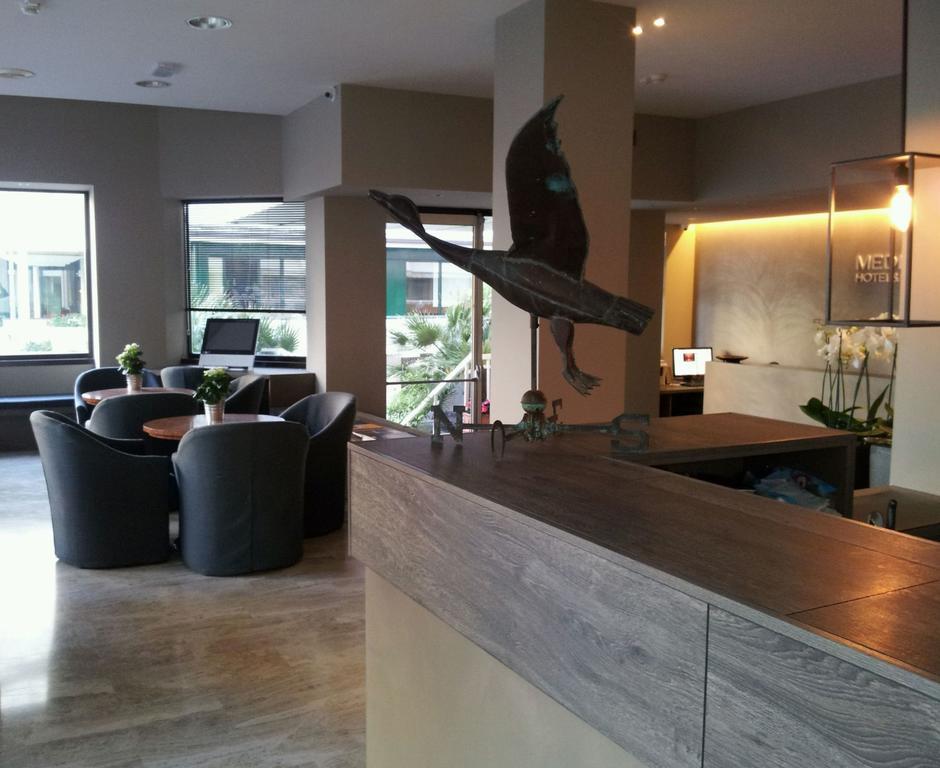 Mediterraneo Hotel & Suites Каттолика Экстерьер фото