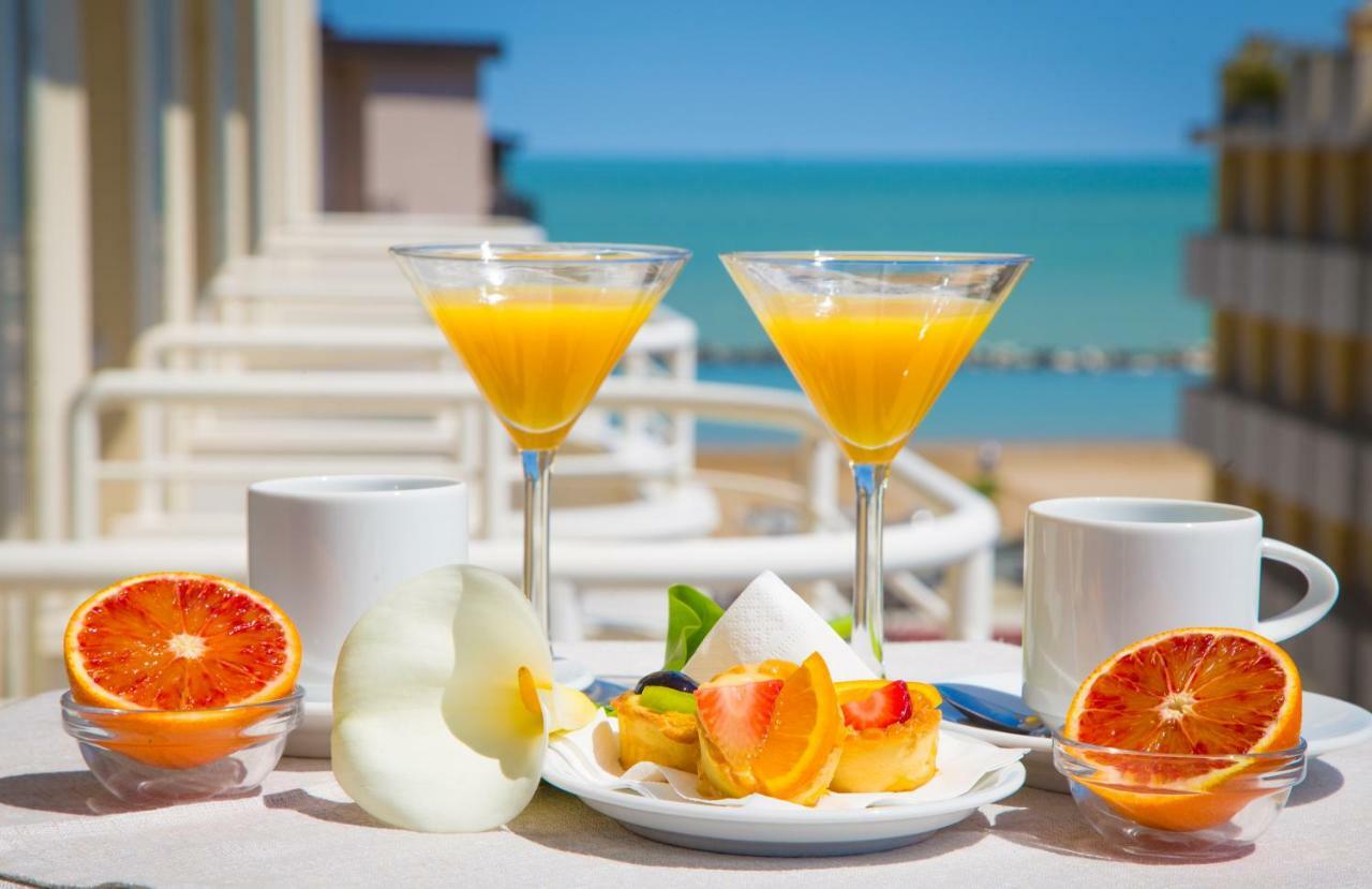 Mediterraneo Hotel & Suites Каттолика Экстерьер фото