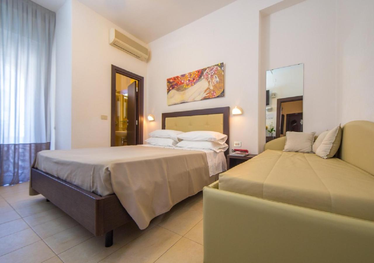 Mediterraneo Hotel & Suites Каттолика Экстерьер фото
